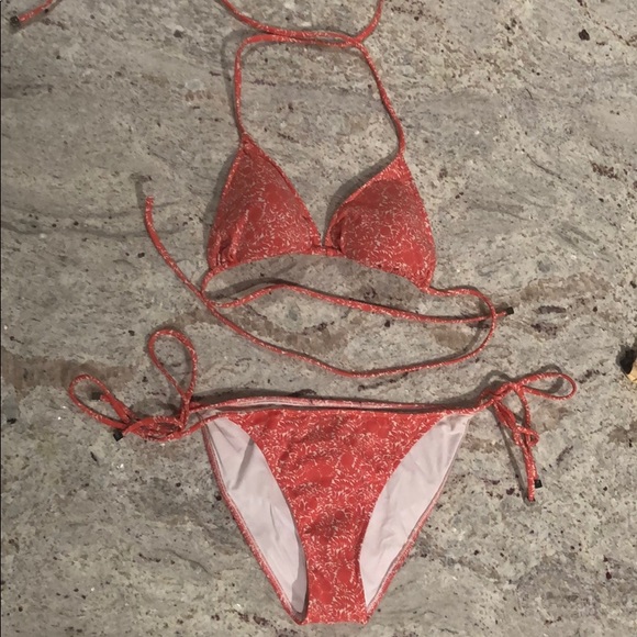 Louis Vuitton Bikini - Picture 2 of 8